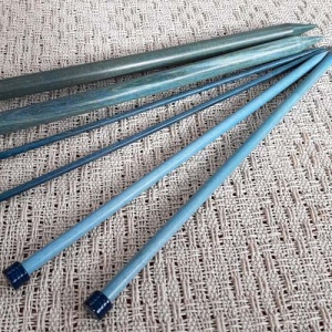 LYKKE Crafts a Pair of Straight 10'' (25.5cm) Knitting Needles - Indigo